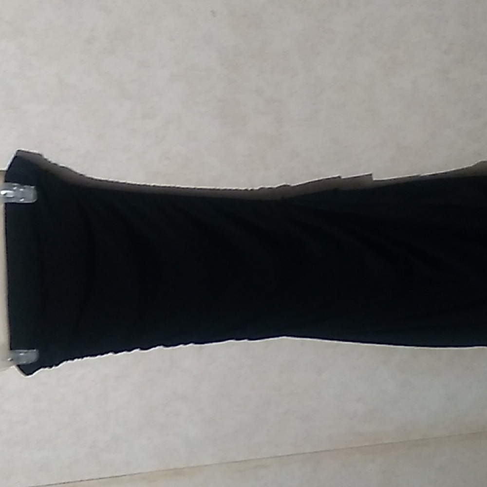 Beautiful asymmetrical strapless small maxi dress by XOXO - Picture 6 of 10